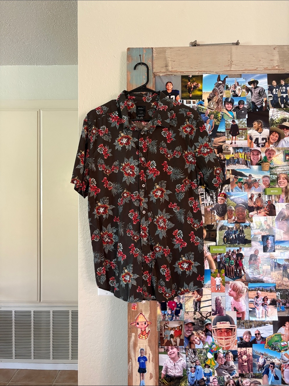 RVCA men’s Hawaiian shirt.